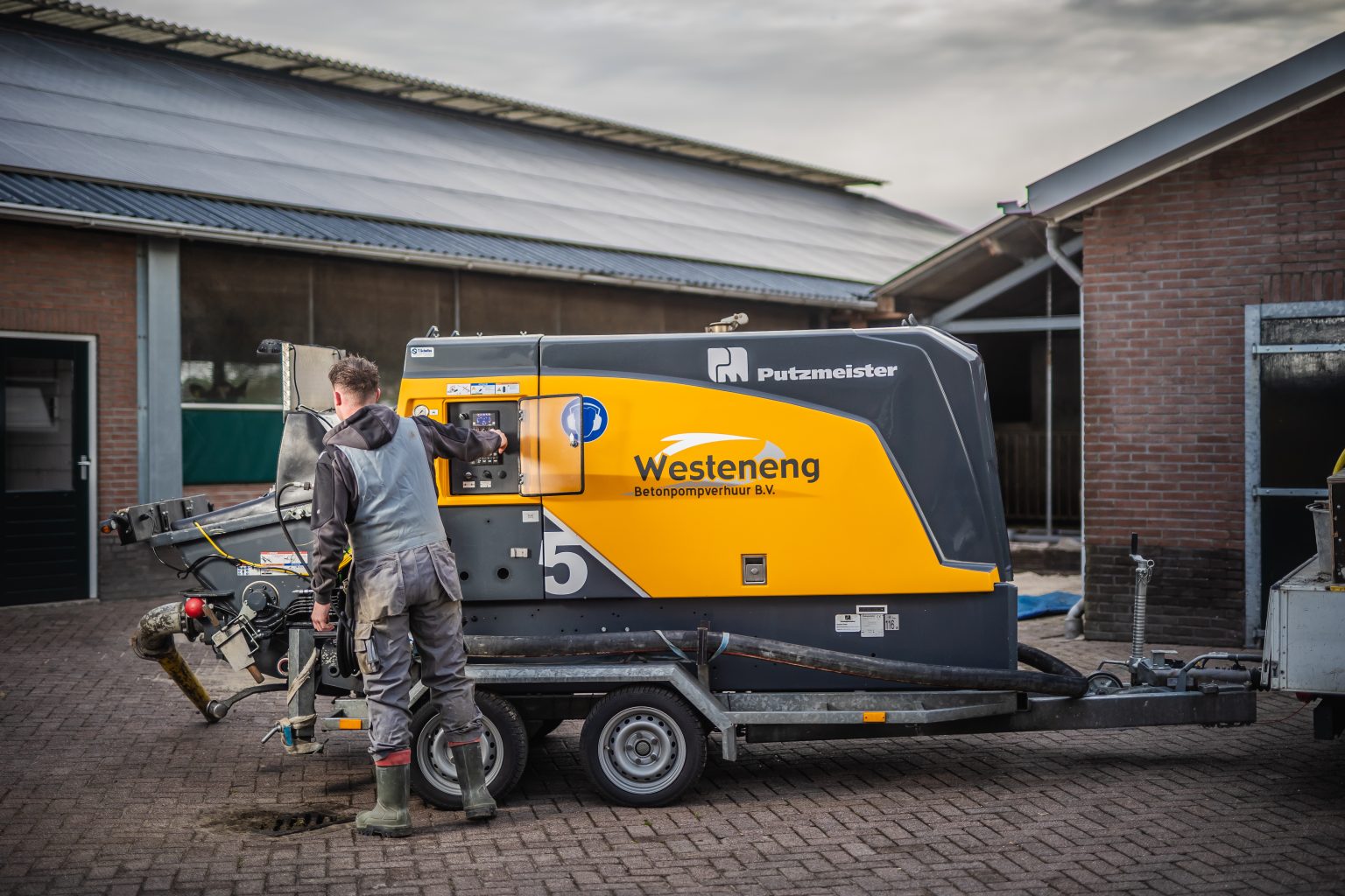Aan het werk bij Westeneng Betonpompverhuur B.V.